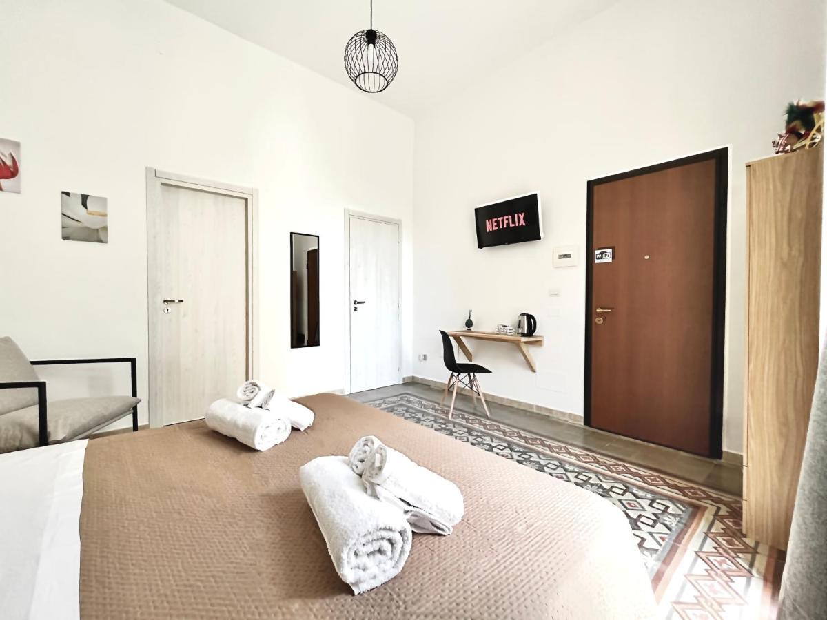 Marilu Apartments Palermo Bagian luar foto